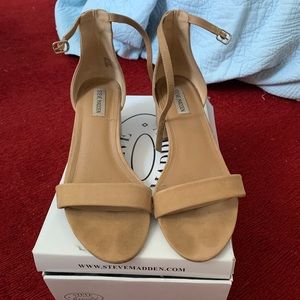 STEVE MADDEN IRENEEW TAN NUBUCK